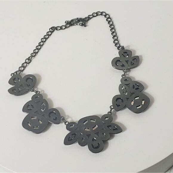 STATEMENT PIECE NECKLACE  Gunmetal & Faceted Resin Cabochons - Picture 8 of 8